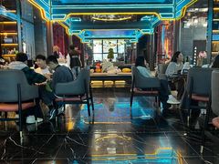 -屋有岛沉浸游戏旗舰店(中山公园店)