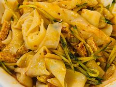 -汗腾格里·风味餐厅(新疆驻京办店)