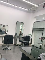 -诗悦发型SALON·圣罗兰店