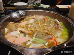 -泸州酸菜豆花火锅川师店