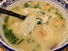 -老国贸云南传统过桥米线(滇池店)