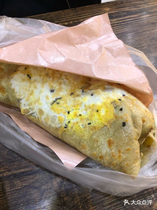 老北京煎饼果子原味煎饼果子图片