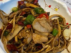 茶树菇炒五花肉-赵小姐丨新中餐(曲江店)