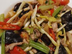 -丁里羊肉小镇(天鹅湖总店)