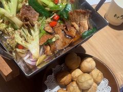 -川堂风·跷脚牛肉·乐山爆炒(宝山日月光店)