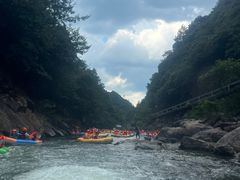 -安吉龙王山峡谷漂流