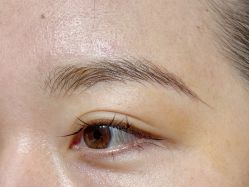 -一个差评成就的纹眉店