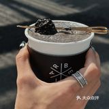 淮海街的暗黑系咖啡店，黑漆麻塔”拿铁有点意思！