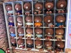 -LINE FRIENDS Garosu-gil Flagship Store