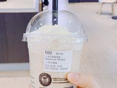 卡布奇诺瑞纳冰-luckincoffee瑞幸咖啡(香港名店街店)