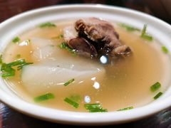 大骨头萝卜汤-大壶春生煎(四川中路店)