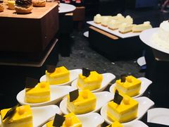 -BLU 全日制餐厅(上海安曼纳卓悦酒店)