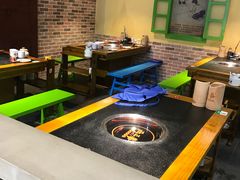 -两三事小郡肝串串香火锅(桂庙店)