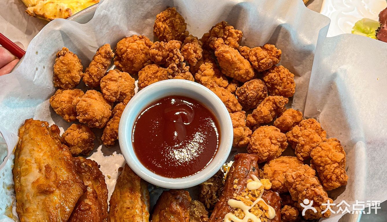 ：地盘薄比萨 ：正弘汇6楼 - 榴莲披萨