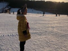 -十三陵雪世界滑雪场
