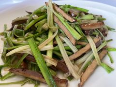 水芹炒豆干-骏莱海鲜鱼港(五角场店)