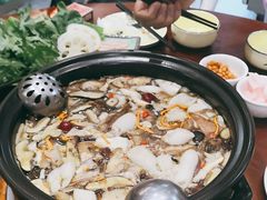 -菌之家·专业纯野生菌火锅·特色炒菌