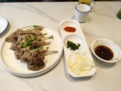 -民族手抓羊肉馆·滩羊手抓·烤全羊