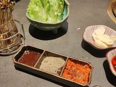 -铭牛烧肉·和牛海鲜自助(高新月牙湖店)