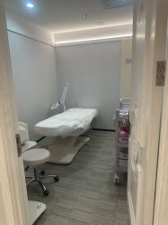 -咪咪比基尼脱毛专业店
