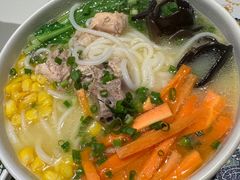 -云海肴·汽锅鸡·云南菜(天山百盛优客店)