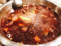 -肖肖酸萝卜鱼火锅(总店)