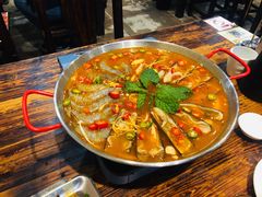 -蚝美人·生蚝海鲜烧烤(茶花园店)