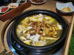 -一朵菌·野生菌探索家火锅(南亚店)