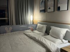 -南宁世纪君悦大酒店(青秀万达滨湖路地铁站店)