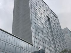 -深圳国际会展中心希尔顿酒店(前海华发冰雪世界店)