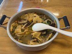 -丽丽三鲜螺蛳粉(田林路店)