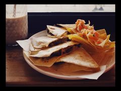 牛肉奶酪饼-CIN CIN CANTINA&BAR