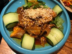 -老牌坊云南鱼豆花火锅(爱建店)