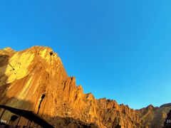 -天山神秘大峡谷