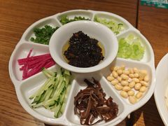 老北京炸酱面-尹三豆汁(前门旗舰店)