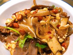 -费大厨辣椒炒肉(万家丽一店)