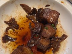 -八府香鸭·啫啫煲(华山路店)