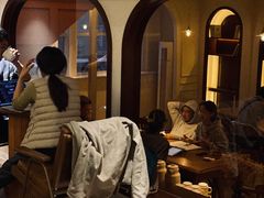 等位区-ZAZA.CAFE.BAR