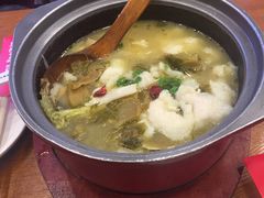 -周鱼小馆石锅酸菜鱼(活力汇店)