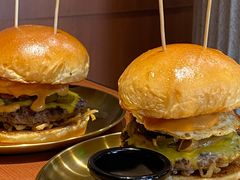 火烤墨西哥鲜椒牛肉汉堡-魏斯理汉堡(西安沣东吾悦店)