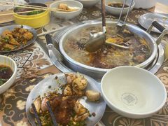 -顶上头·螺蛳火锅(五一新村店)