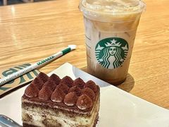 -星巴克(杭州西湖银泰1F店)