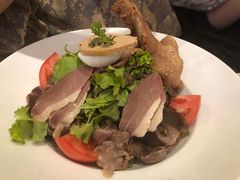 油封鸭腿肥肝色拉-Le Comptoir de la Gastronomie