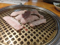 -唯成•韩国炭火烤肉 유성고기
