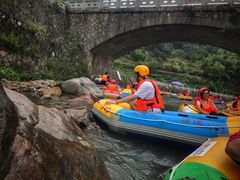 -虎啸峡漂流