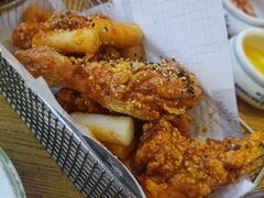 我在小幸福吃炸鸡-庭院里的小幸福(开发区万达店)