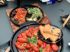 -何师烧烤Pro ·江湖川菜·小龙虾·精酿(太古里旗舰店)