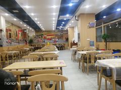 -江城燕子大排档(江汉路步行街店)