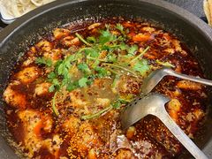 -灶知轩湘西石锅鱼(万佳广场店)