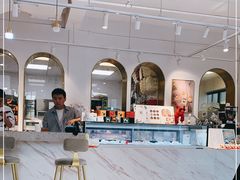 -Fridi Patisserie Cafe